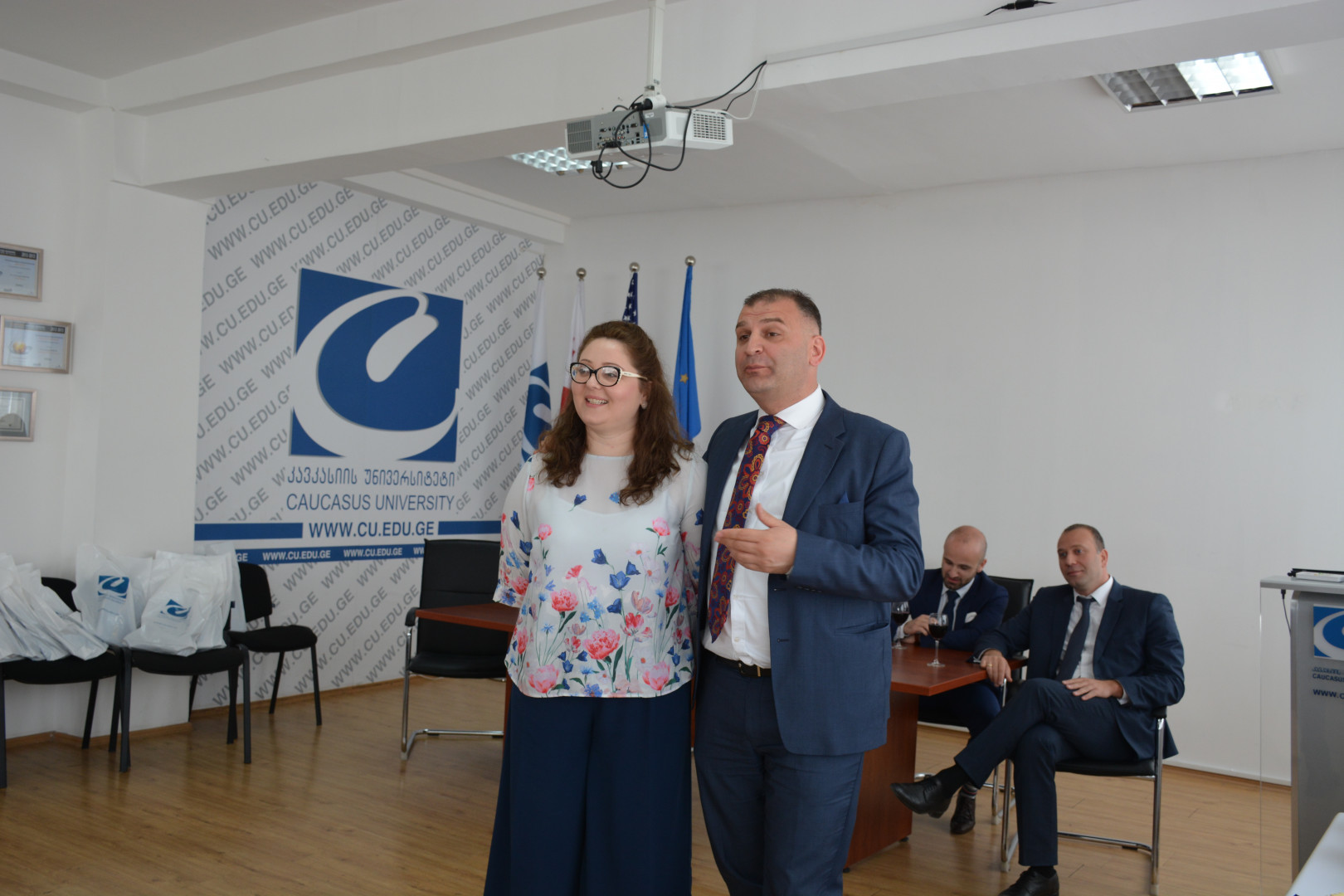 კოლუმიბიის უნივერსიტეტის სტუდენტები და კურსდამთავრებულები სტუმრად კავკასიის უნივერსიტეტში